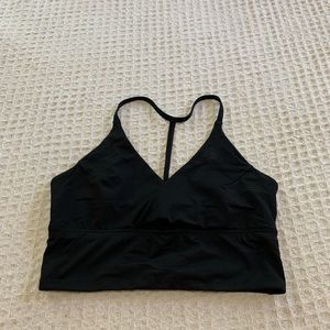 Black lululemon sports bra